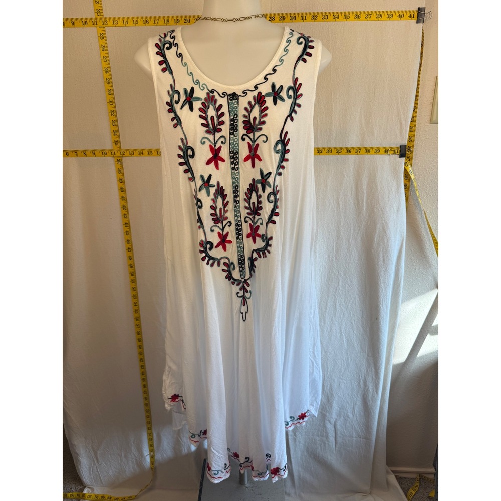 Karisma Embroidered Midi Dress Womens Free Size White Relaxed Boho Indie Rayon